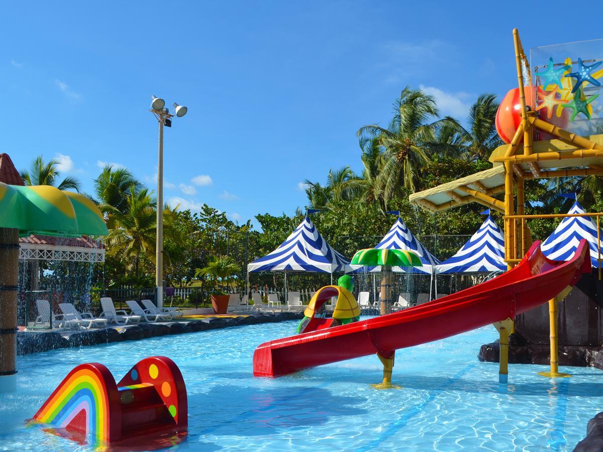 Hotel Las Americas Casa De Playa Cartagena Exteriér fotografie Splash Island